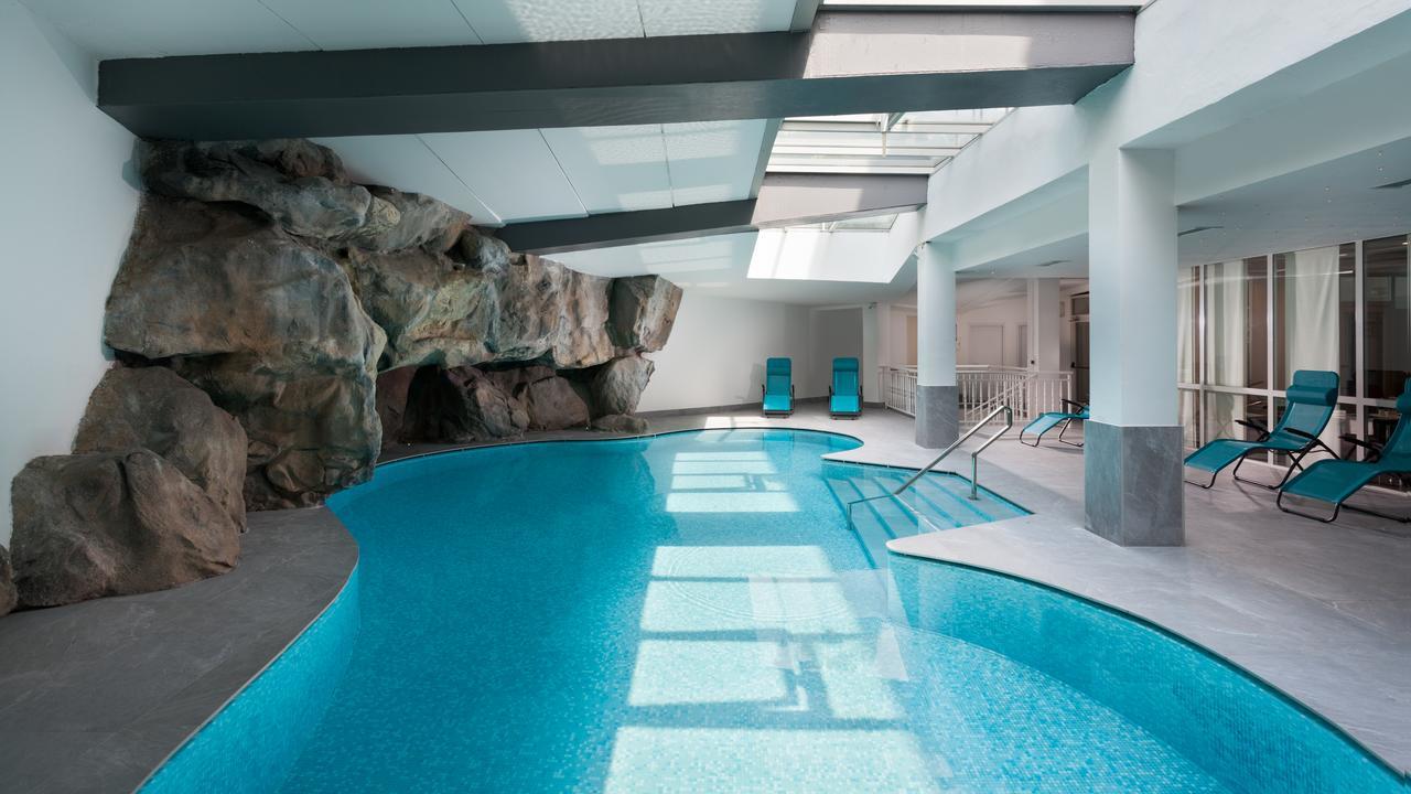 Hotel Continental - Tonelli Hotels Torbole Sul Garda Bagian luar foto